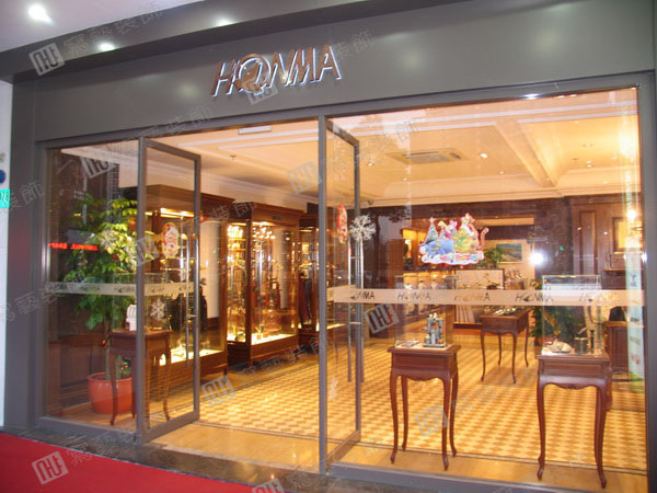 HONMA本间高尔夫 古北店专卖店装修图片1