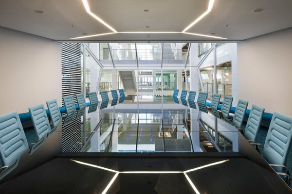 办公室设计中的平面布置与地面用材配图-办公室装修图片