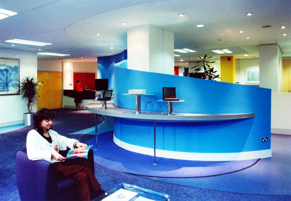 国外办公室设计：IBM格拉斯哥办公室配图-办公室装修图片3